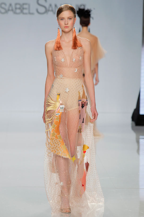 ilovebrides.pt Isabel Sanchis 2018 Barcelona Bridal Fashion Week 2017